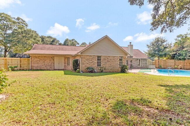 Building Photo - AVAILABLE NOW – $3,000/MONTH – ALL UTILITIES + LAWN SERVICE + POOL SERVICE INCLUDED!