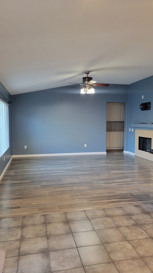 Building Photo - 32850 Sandalwood Ln