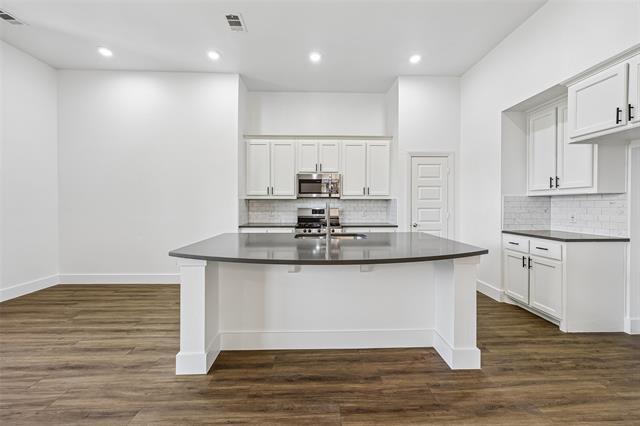Building Photo - 1506 Calcot Ln