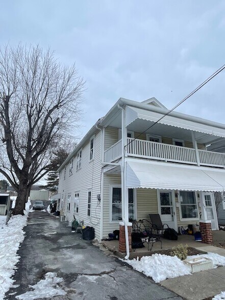 Primary Photo - 1109 Virginia Ave