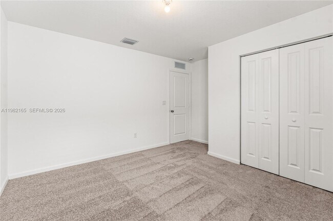 Building Photo - 10722 NW Moon Rise Ln
