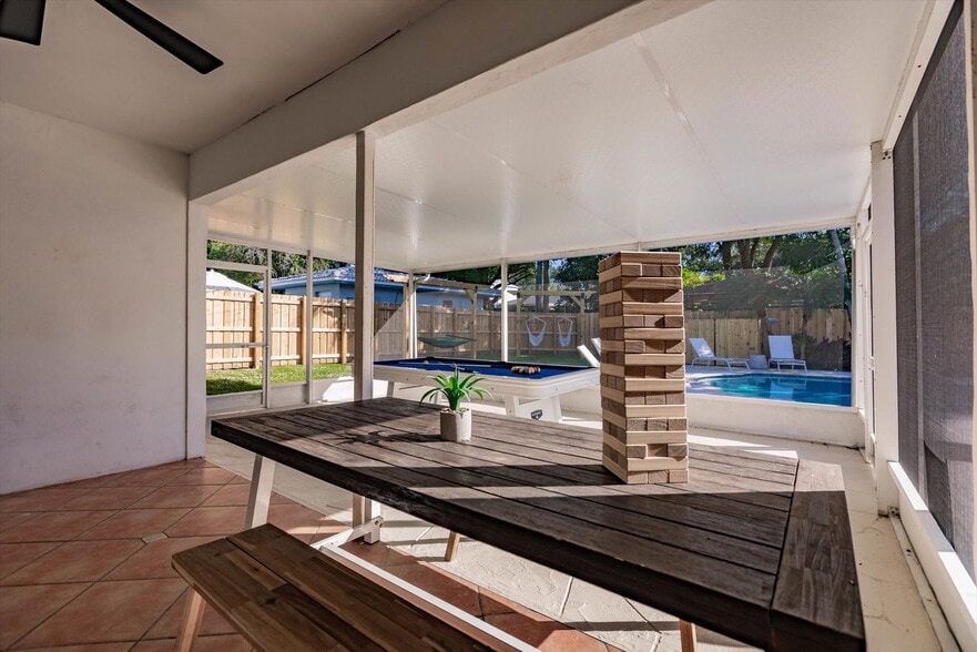 Building Photo - 716-720 Southwest 14th Court-SI FL1-ID1475646P