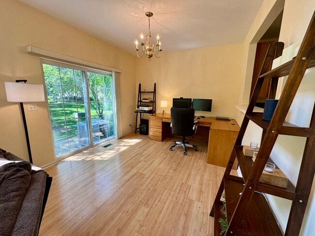 Building Photo - 543 Shakespeare Dr