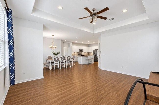 Building Photo - 18217 Cercina Trl