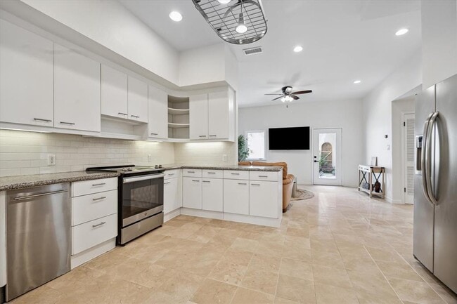 Building Photo - 3222 Alabama Ct