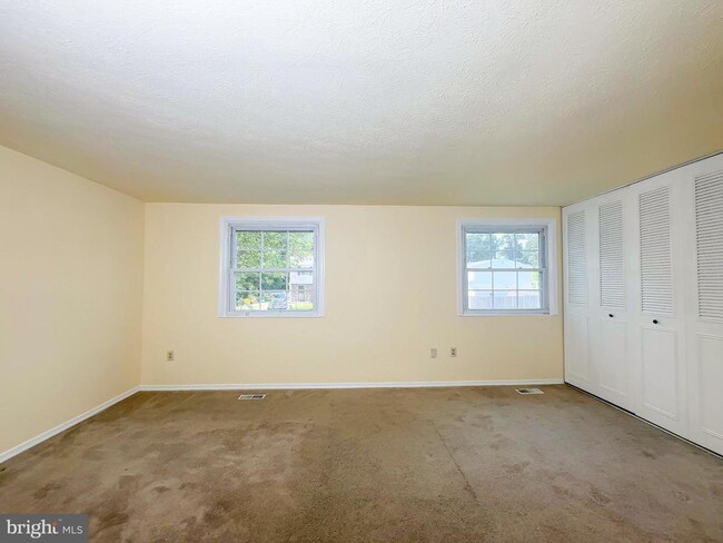 Building Photo - 673 Quail Dr