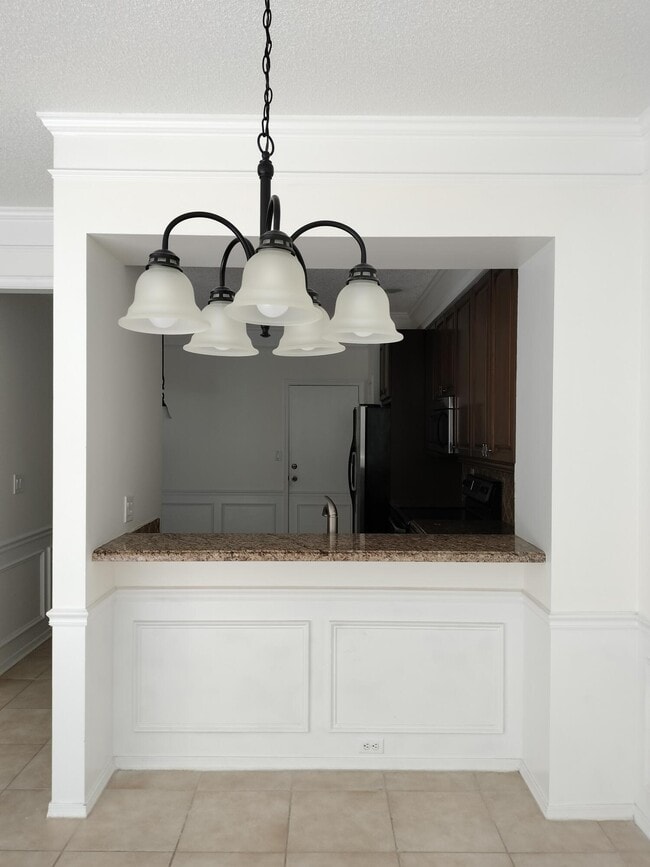 Building Photo - 5471 Grand Park Pl