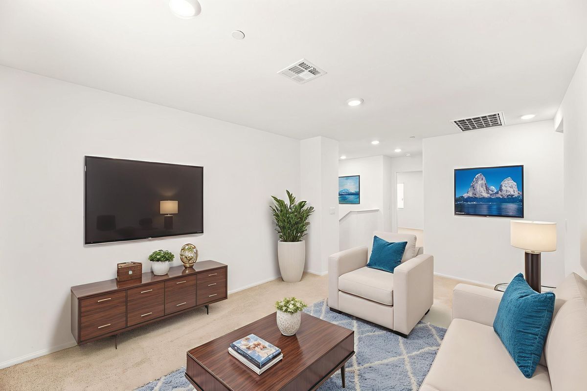 Building Photo - 28357 Cats Claw Dr