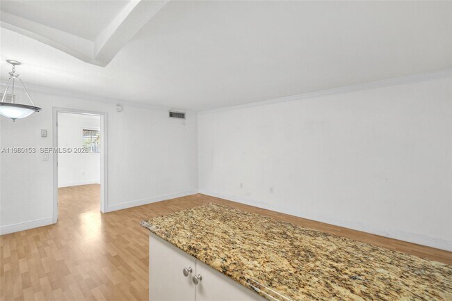 Building Photo - 3245 Virginia St