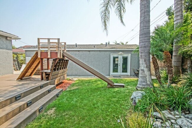 Building Photo - Beautifully Remodeled, Bright & Airy Home w/ Detached Bonus Room w/ Bath & 1-Car Garage, Front Ya...