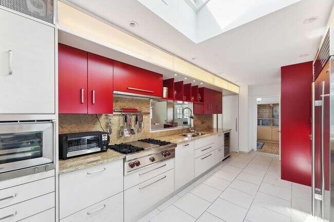 Building Photo - 62 Bayfield Ln