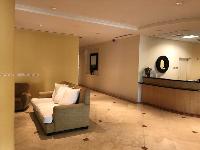 Building Photo - 1627 SW 37th Ave