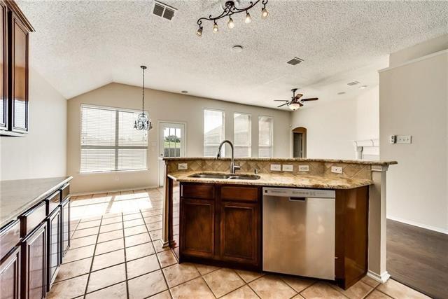 Building Photo - 6204 Autumnwood Dr