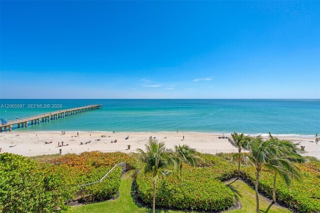 Building Photo - 16485 Collins Ave