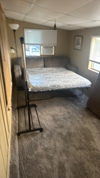 Building Photo - 21100 State St