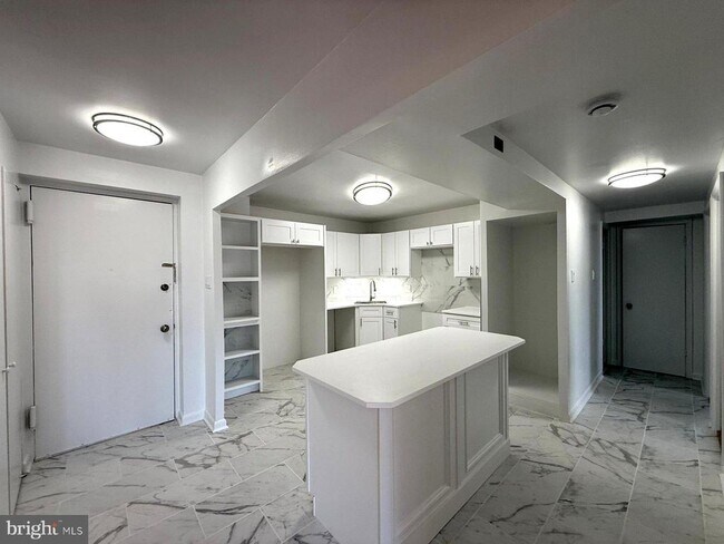 Building Photo - 606 Cooper Landing Rd