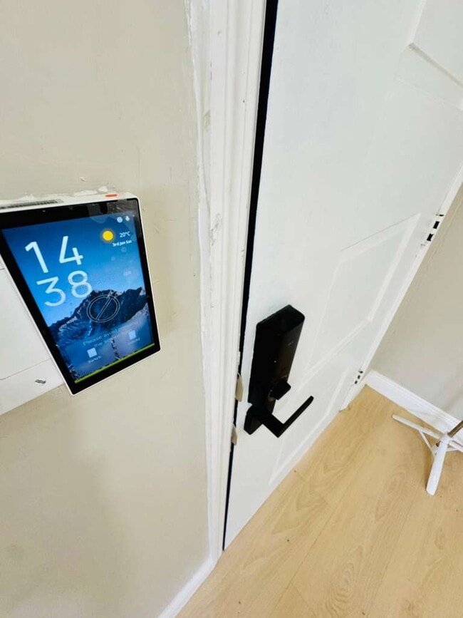 Building Photo - 4910 Huppel Ave