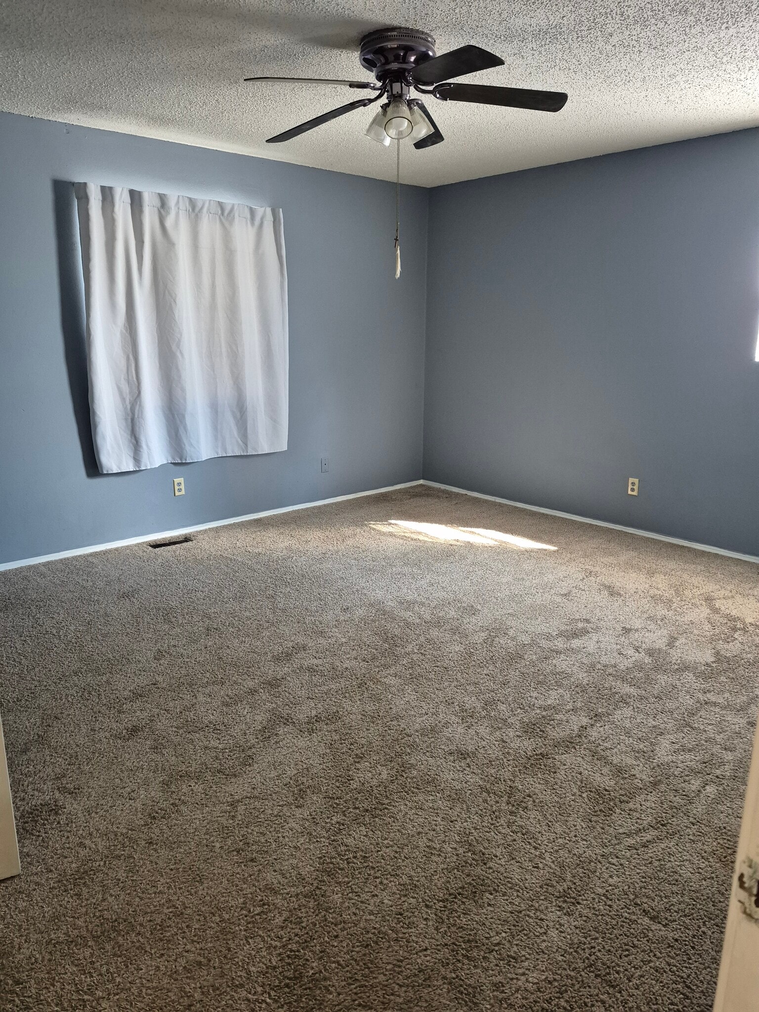 Building Photo - 133 Elizabeth Dr