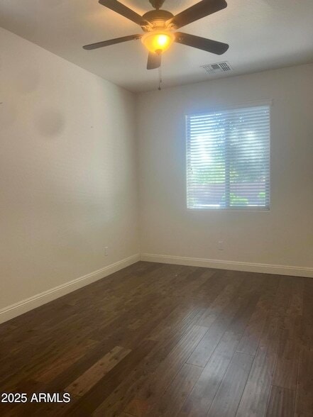 Building Photo - 36018 N Richardson Dr