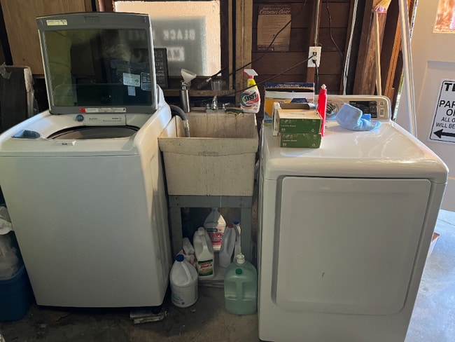 Building Photo - 80 Venus St