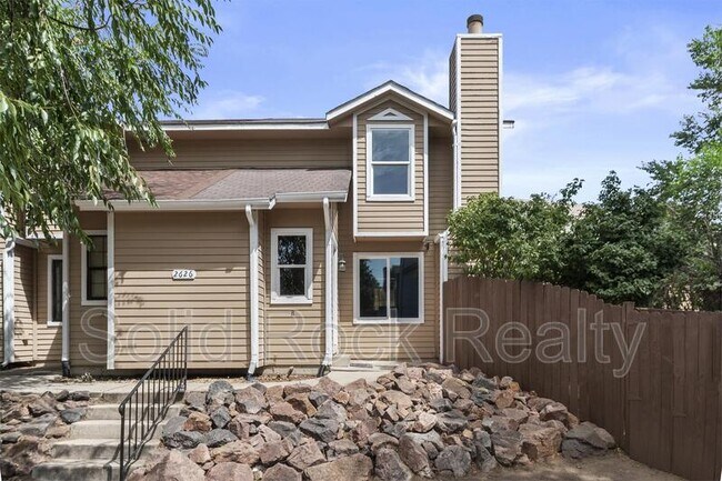 Primary Photo - 2626 E Dale St