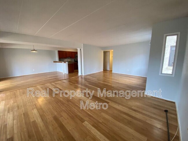 Building Photo - 5657 Harpers Farm Rd