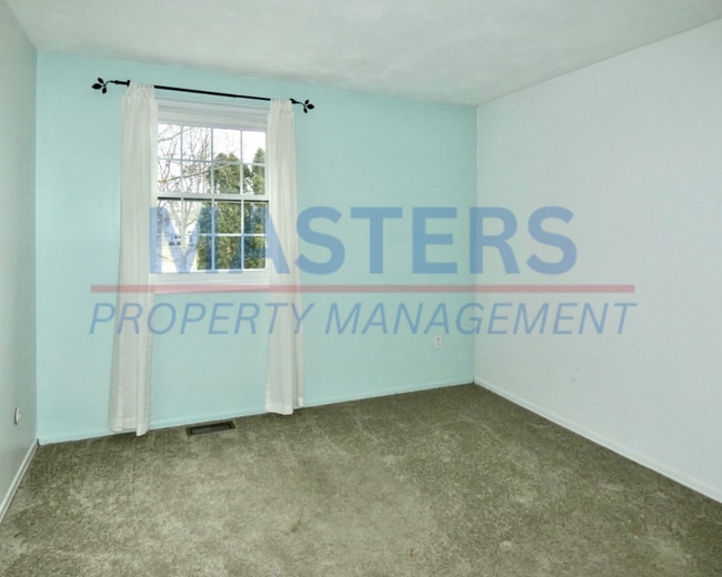 Building Photo - 160 Quail Rd