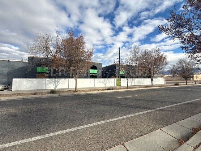 Interior Photo - Plaza Del Sol