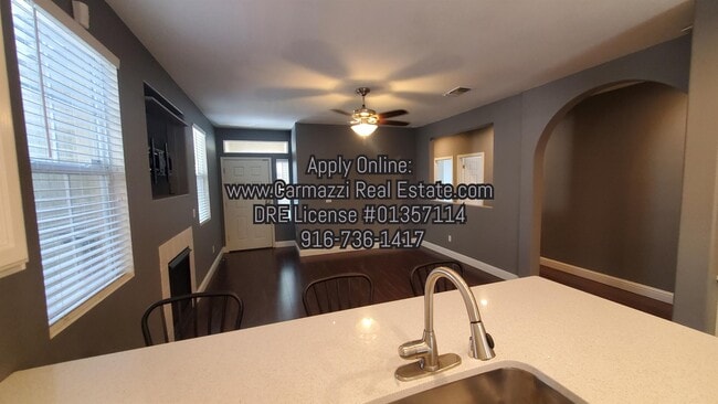 Building Photo - 139 Dragonfly Cir