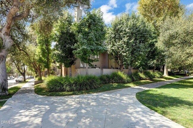 Building Photo - 1310 E Orange Grove Blvd