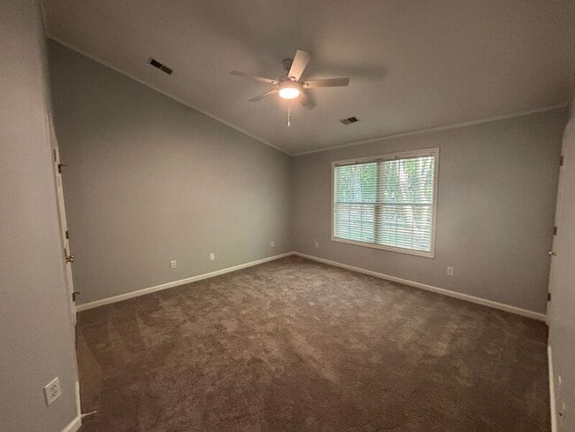 Building Photo - 3307 Crowell Ln