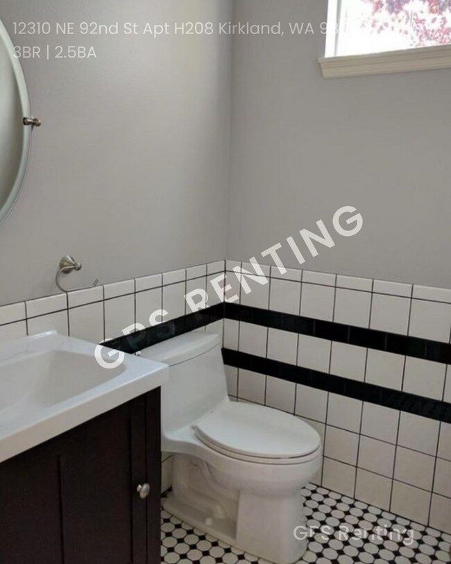 Building Photo - Charming Redmond Townhouse for Rent