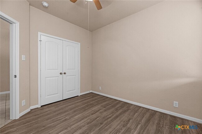 Building Photo - 481 Centinela St