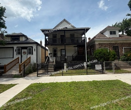 Building Photo - 4828 Melville Ave