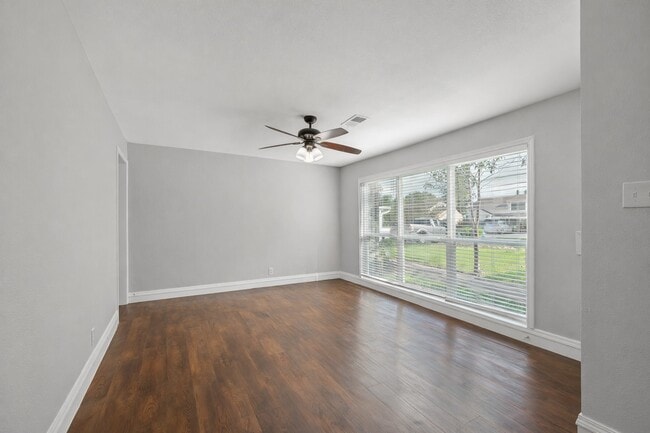 Building Photo - 3823 Florinda St