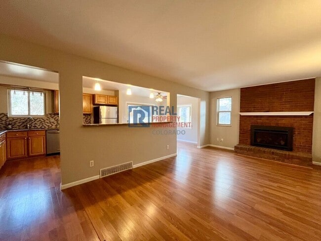 Building Photo - 7074 S Willow St