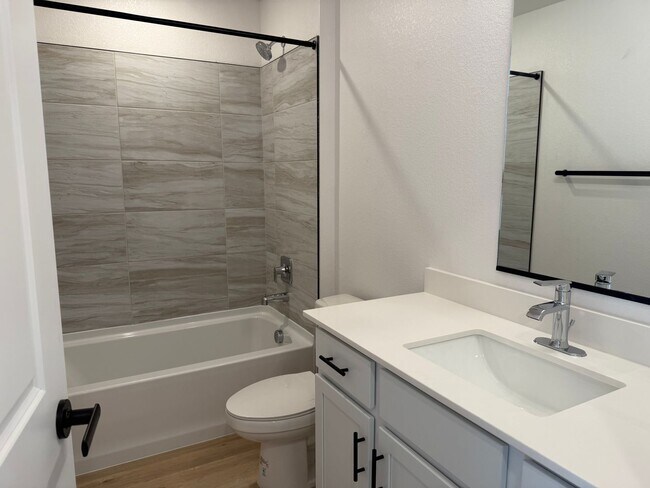 Building Photo - Stunning New Build Townhome in Denver 3 Bed 2.5 Bath 1,514 Sq. Ft. $500 MOVE IN SPECIAL