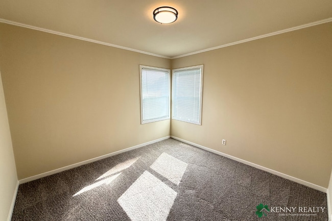 Building Photo - Bright 3-Bedroom Home with Large Backyard in South San Francisco