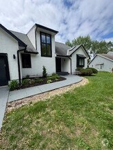 Building Photo - 929 St Andrew Dr