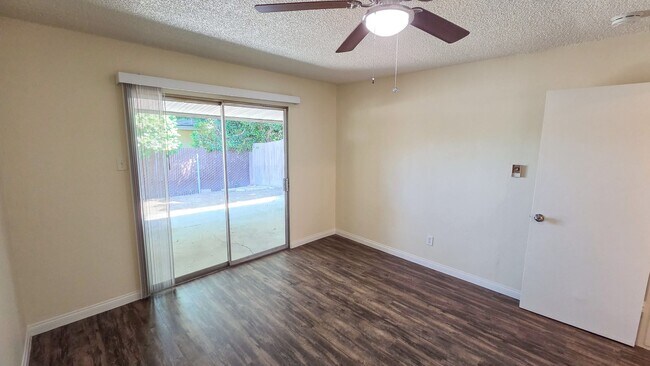 Building Photo - w510