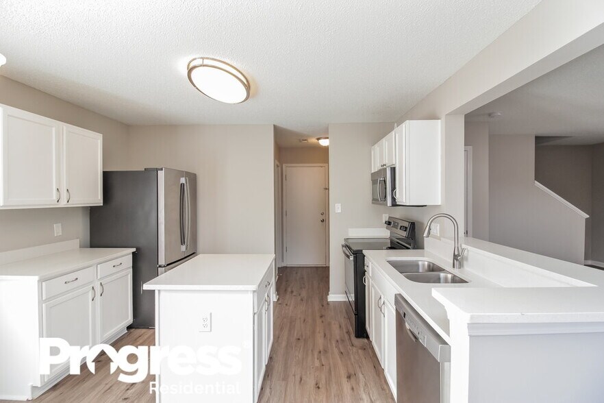 Building Photo - 129 Brantley Pl Dr