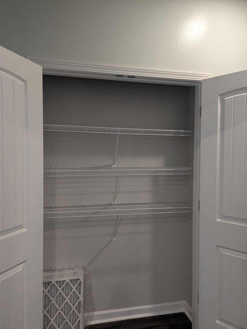 Building Photo - 385 Orchard Ln