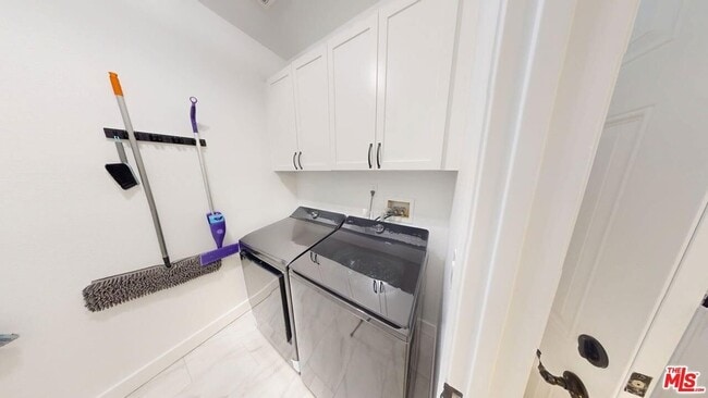 Building Photo - 1912 Veranda Ct