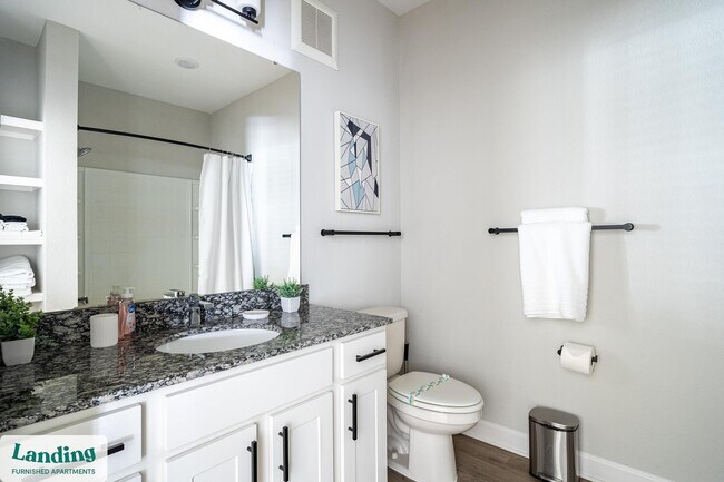 Building Photo - 84 San Filippo Dr SE