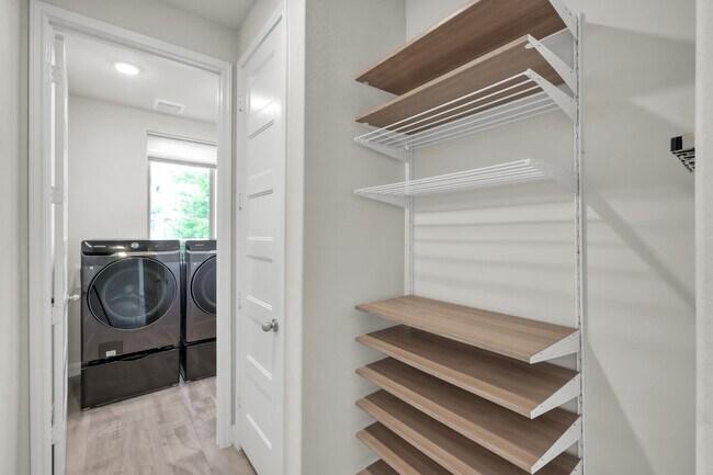 Building Photo - 550 Chestnut Reef Ct