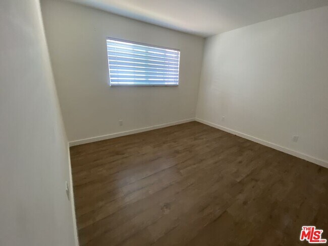 Building Photo - 3332 Helms Ave