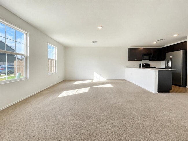 Building Photo - 17709 Sulphur Spring Way