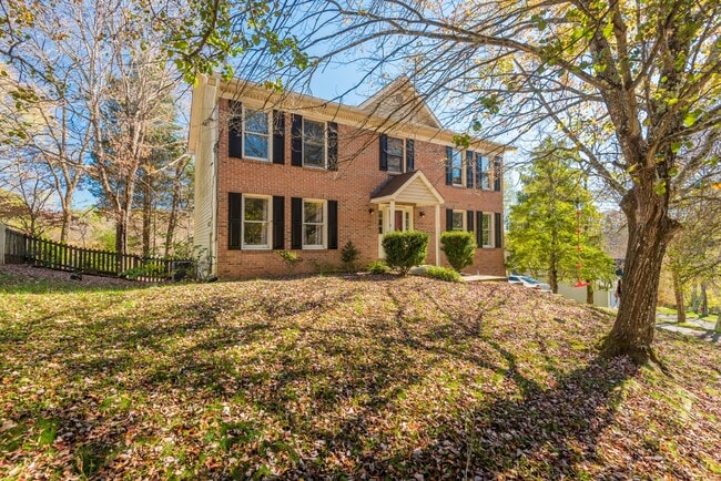 Building Photo - 420 Shelbyville Rd