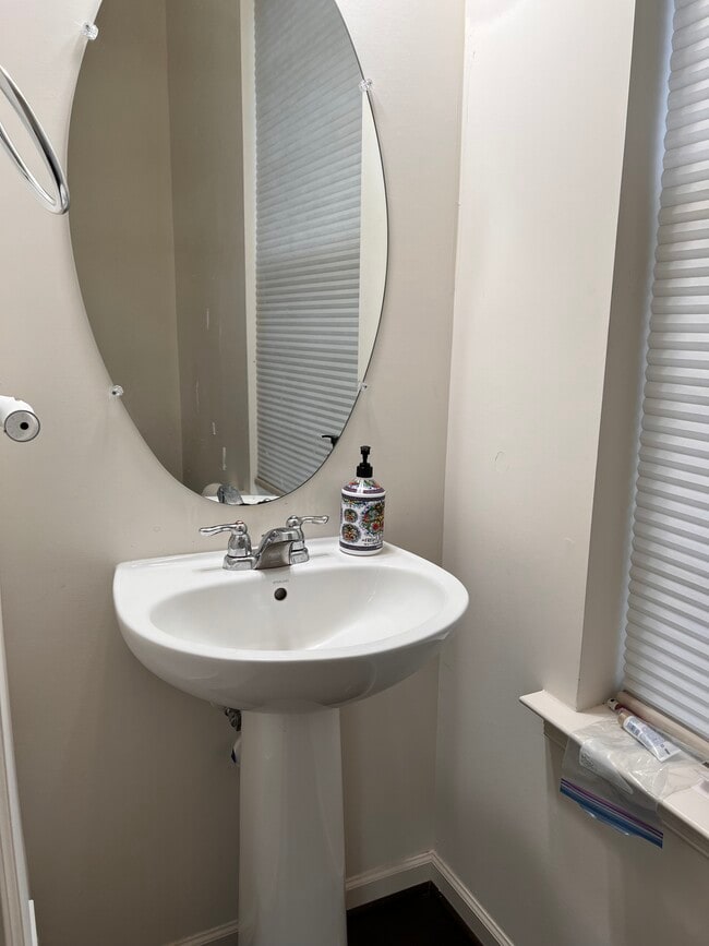 Building Photo - 7932 John Galt Wy