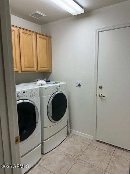 Building Photo - 3631 S Greythorne Way